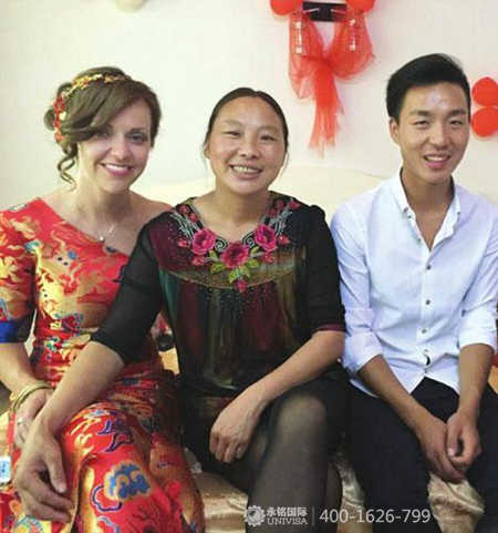 屌絲逆襲!四川男子成功迎娶英國美女歌手